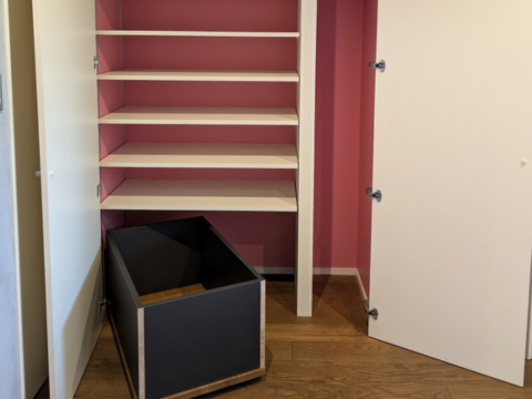 名古屋市 公団住宅 リフォーム リノベーション 自転車収納から可動棚収納へ 改装工事