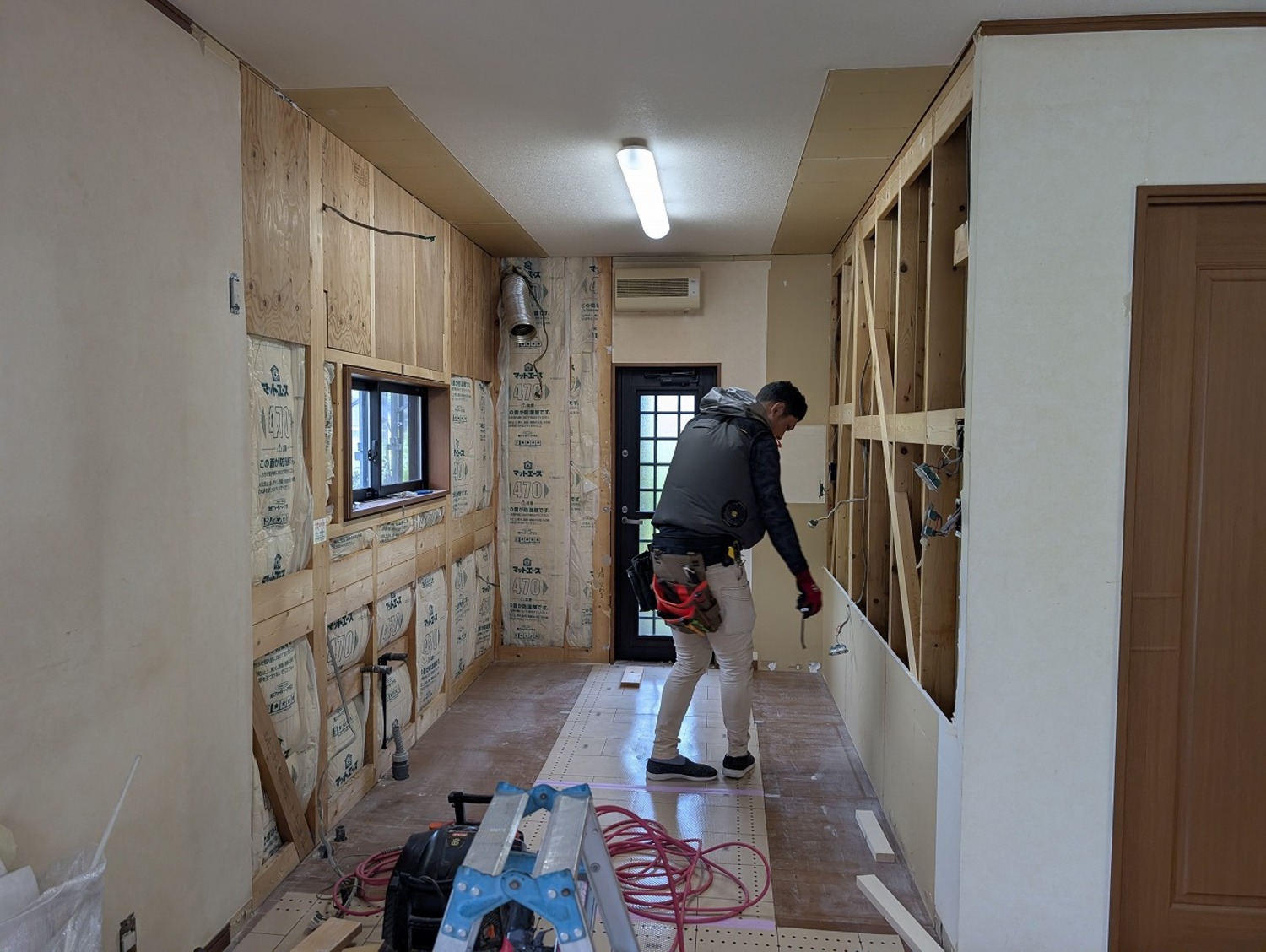 戸建て住宅リフォーム 外壁塗装 クロス貼替 設備機器交換 知多市 カワイ建築工房
