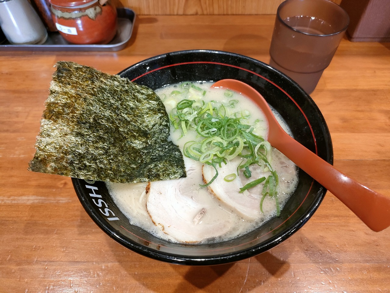 尾張旭市のとんこつラーメン屋さん。　古民家再生、自然素材の新築注文住宅の知多市のカワイ建築工房