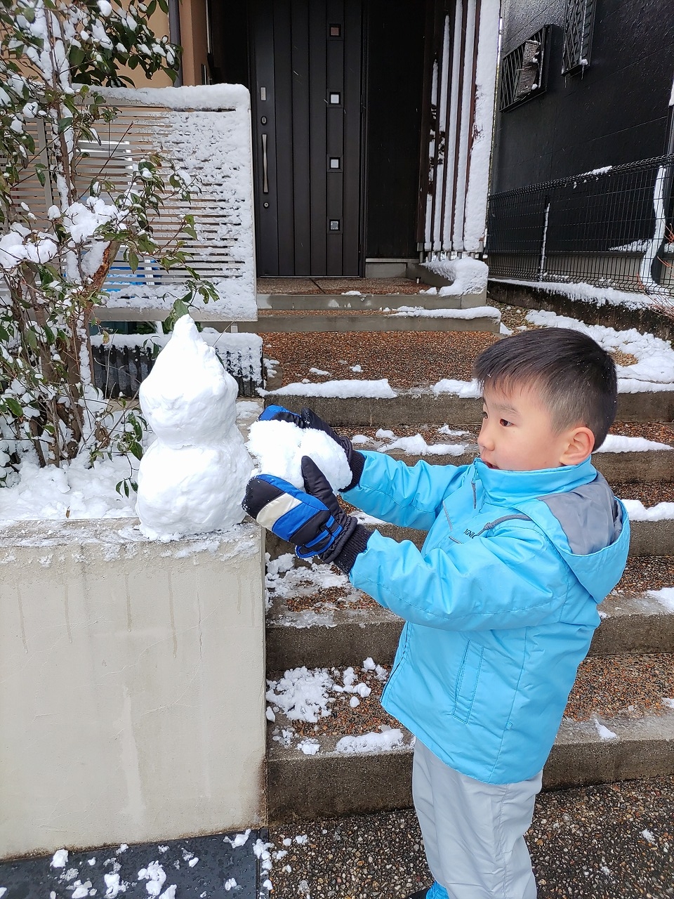 久しぶりの雪　テンション上がる子供たち　知多市　カワイ建築工房