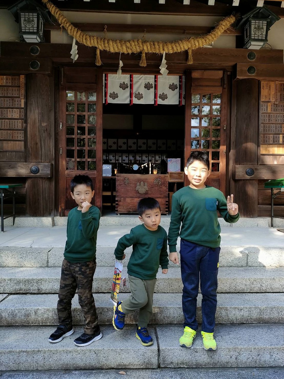 普段着で七五三　知多市　岡田　神明社　カワイ建築工房